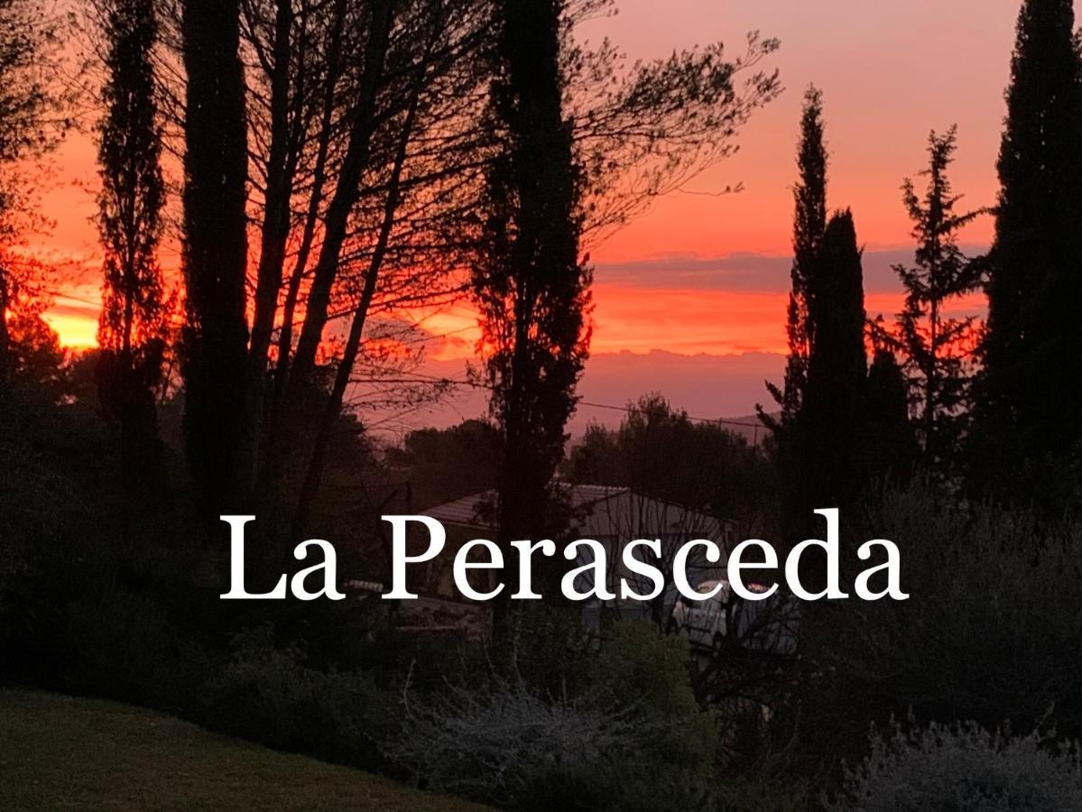 La Perasceda Bed and Breakfast Spéracèdes Eksteriør billede