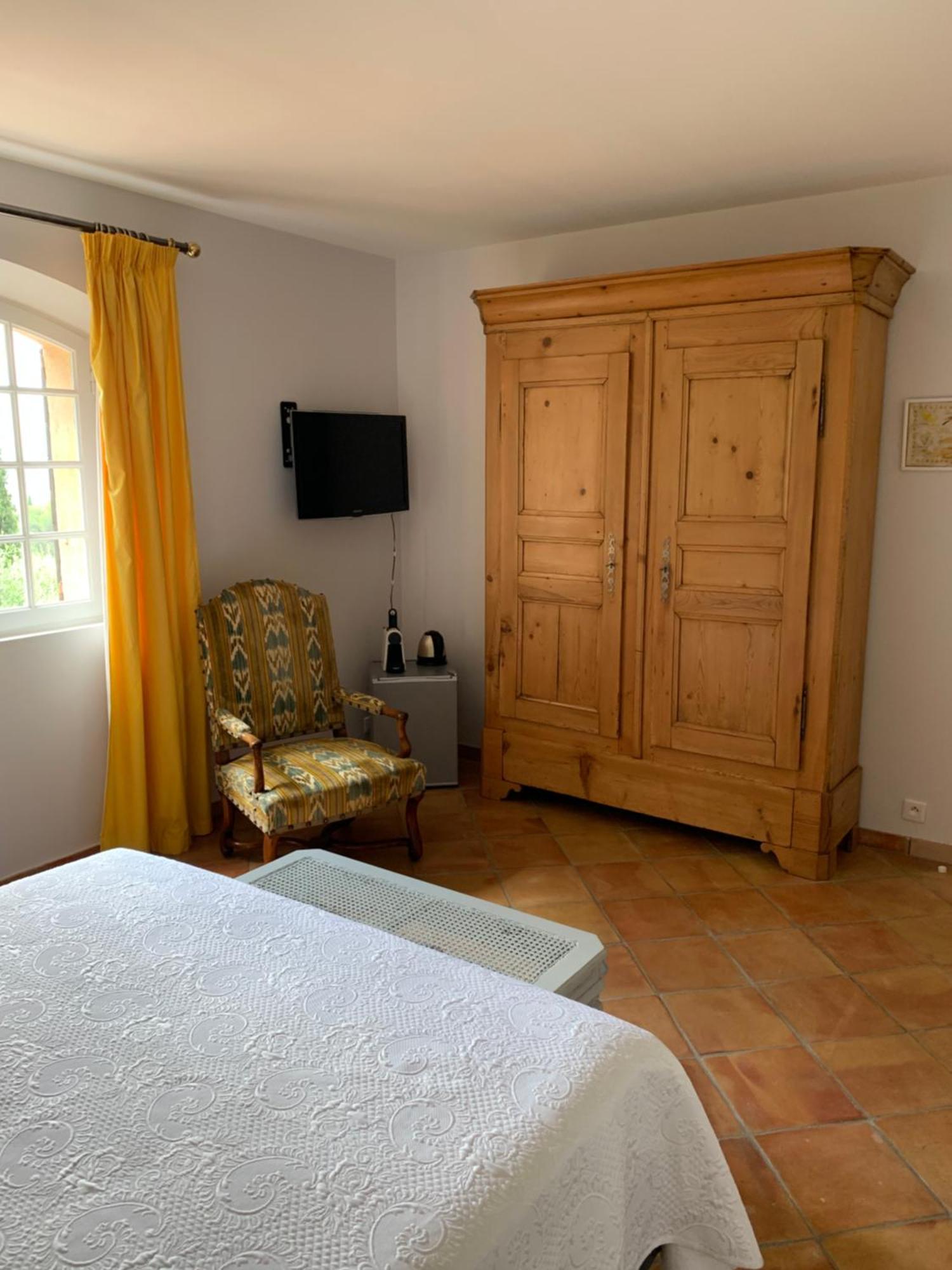 La Perasceda Bed and Breakfast Spéracèdes Eksteriør billede